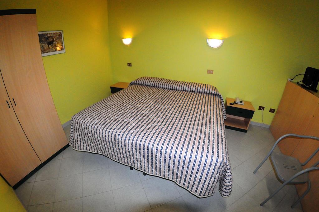 Residence Eden Park Aosta Habitación foto